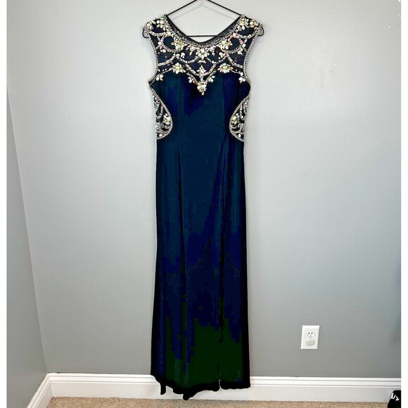 JVN by Jovani Black Emellished Prom Pageant Gown Size 10 - Picture 1 of 7